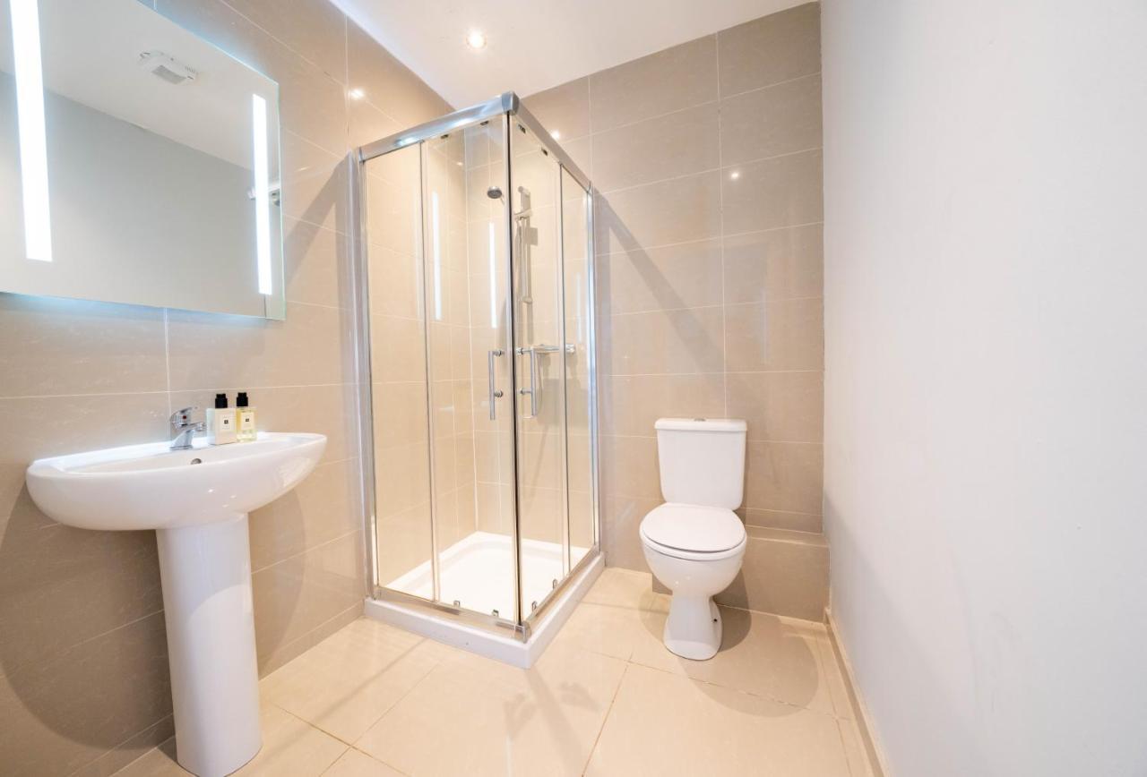 Three Bed Apartment Sleeps 5 In Botanic Belfast Luaran gambar